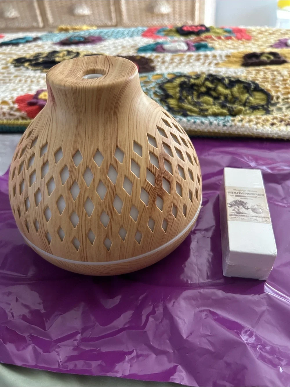 Wood Grain Ultrasonic Aroma Diffuser - Natural Wood Including bottle of oil